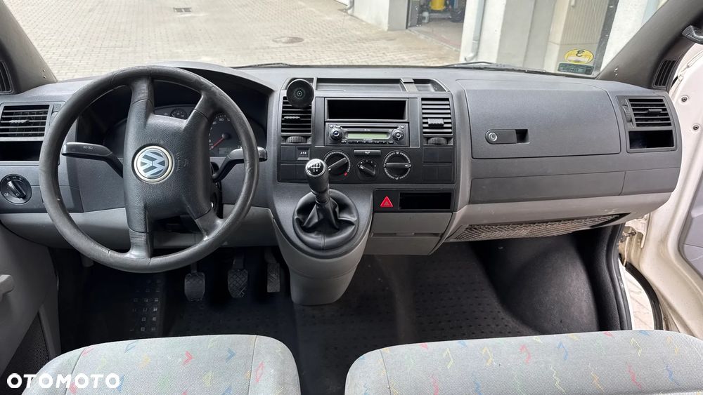 Volkswagen Transporter T5 TDI L1H1 - 8
