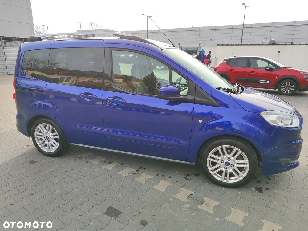 Ford Tourneo Courier 1.0 EcoBoost Titanium - 19