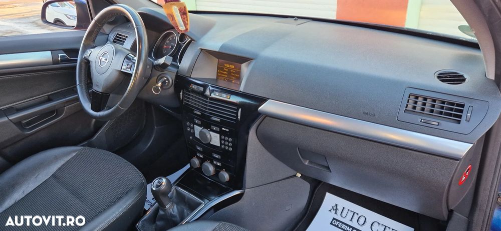 Opel Astra 1.6 Essentia - 29