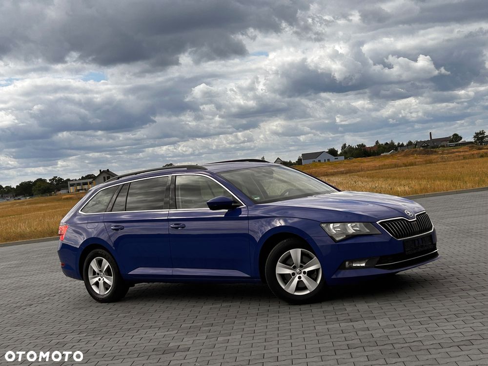 Skoda Superb 2.0 TDI DSG Active - 9