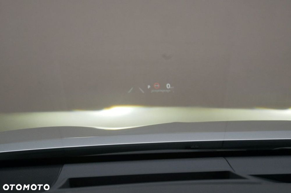 Toyota Camry 2.5 Hybrid Executive CVT - 29