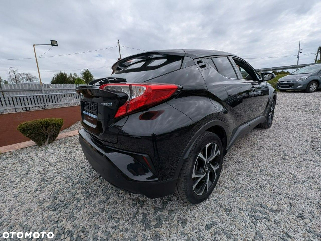Toyota C-HR - 6