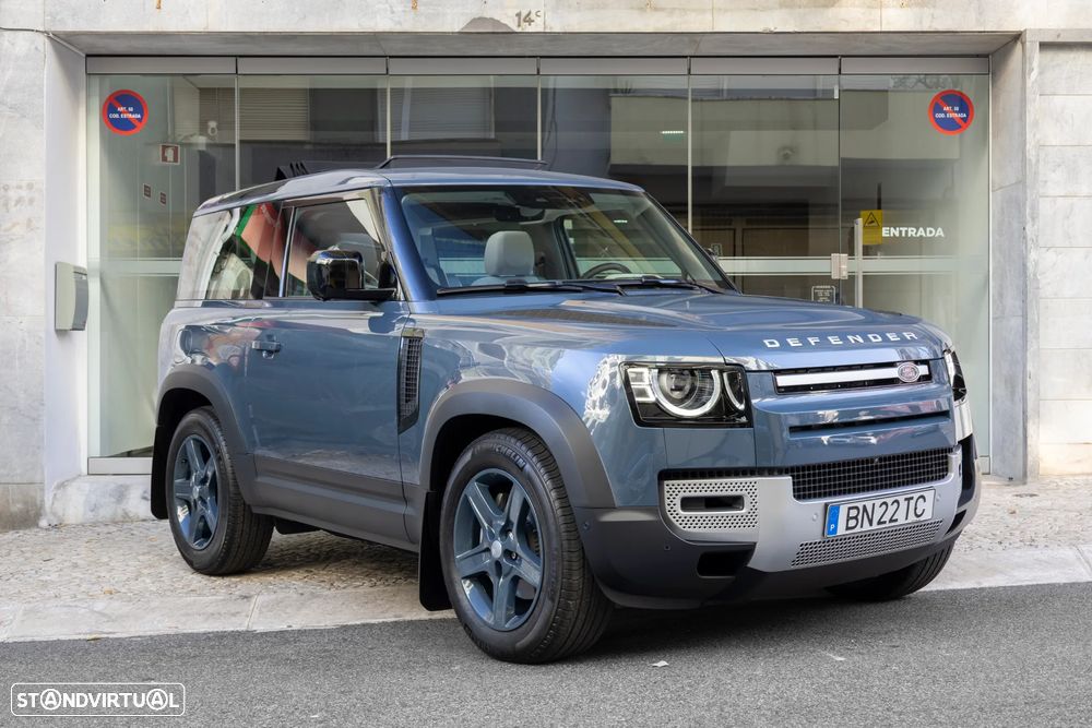 Land Rover Defender 3.0 I6 90 AWD SE — photo 3