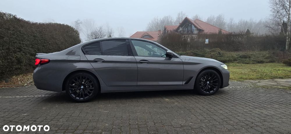 BMW Seria 5 530i xDrive M Sport Edition - 1