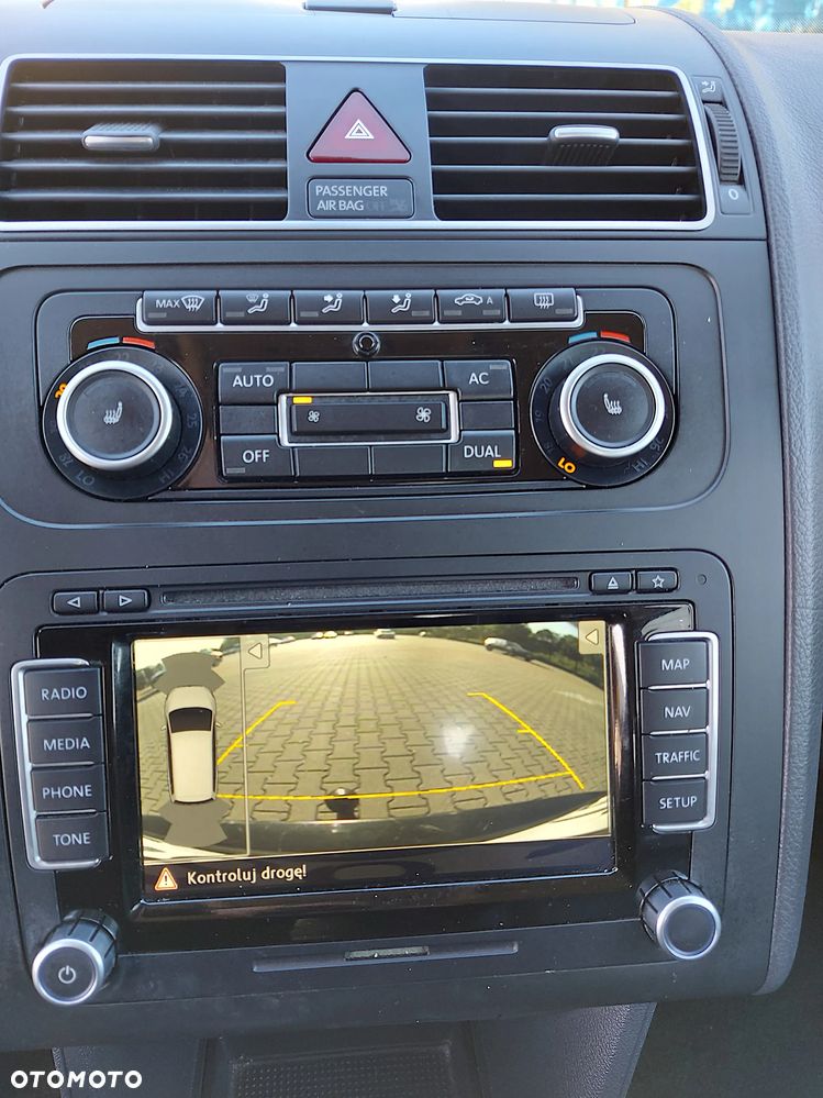 Volkswagen Touran 1.4 TSI Cross - 26