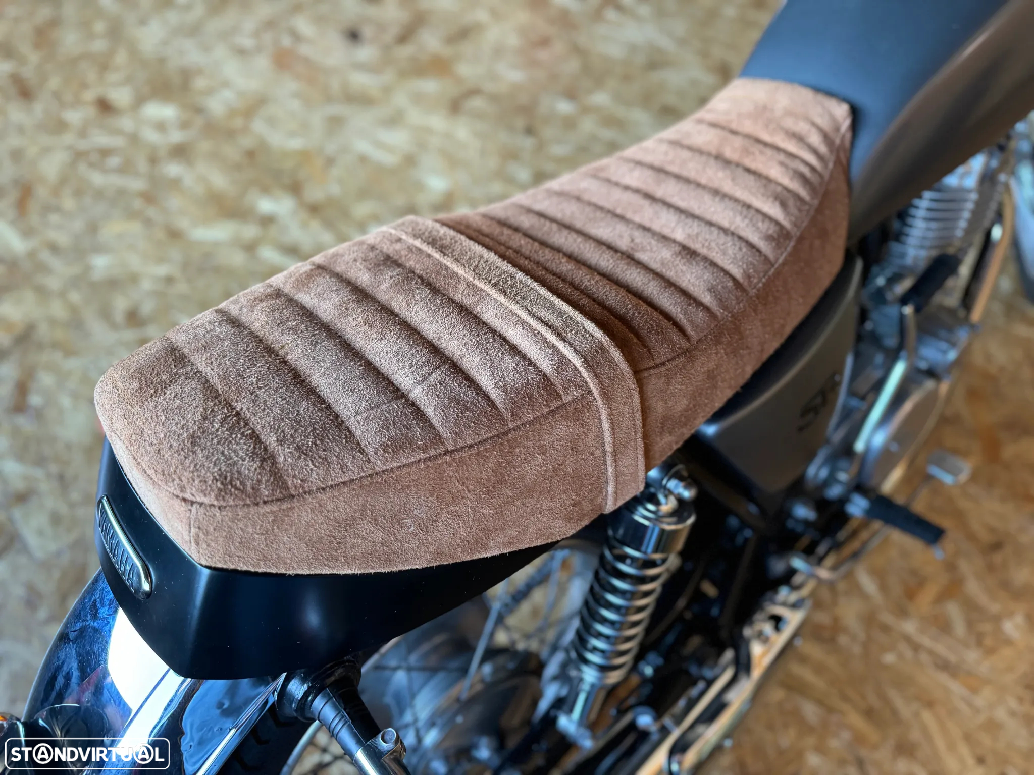 Yamaha SR 400 - 8