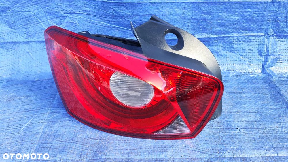 LAMPA LEWY PRAWY TYŁ KOMPLETNA WKŁAD LAMPY SEAT IBIZA IV 6J LIFT 12- 5D - 8