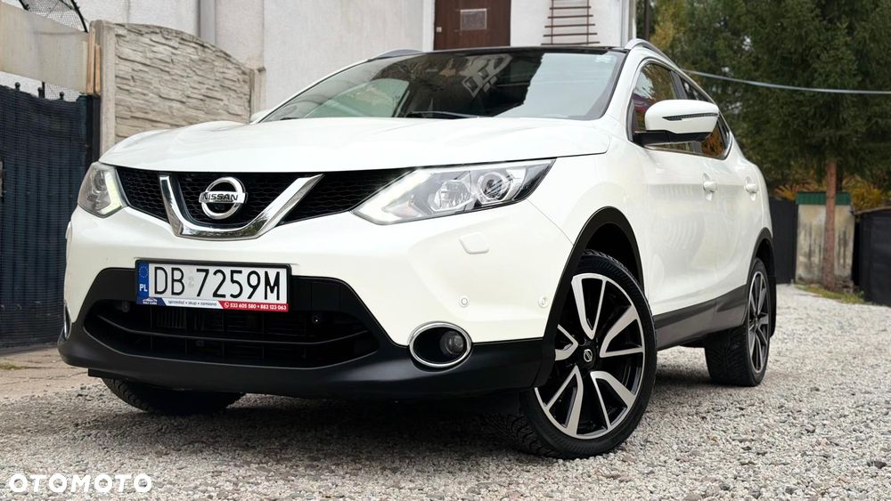 Nissan Qashqai 1.2 DIG-T Xtronic TEKNA+ - 4