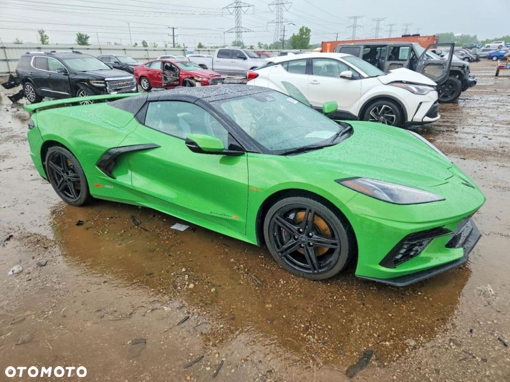 Chevrolet Corvette - 3