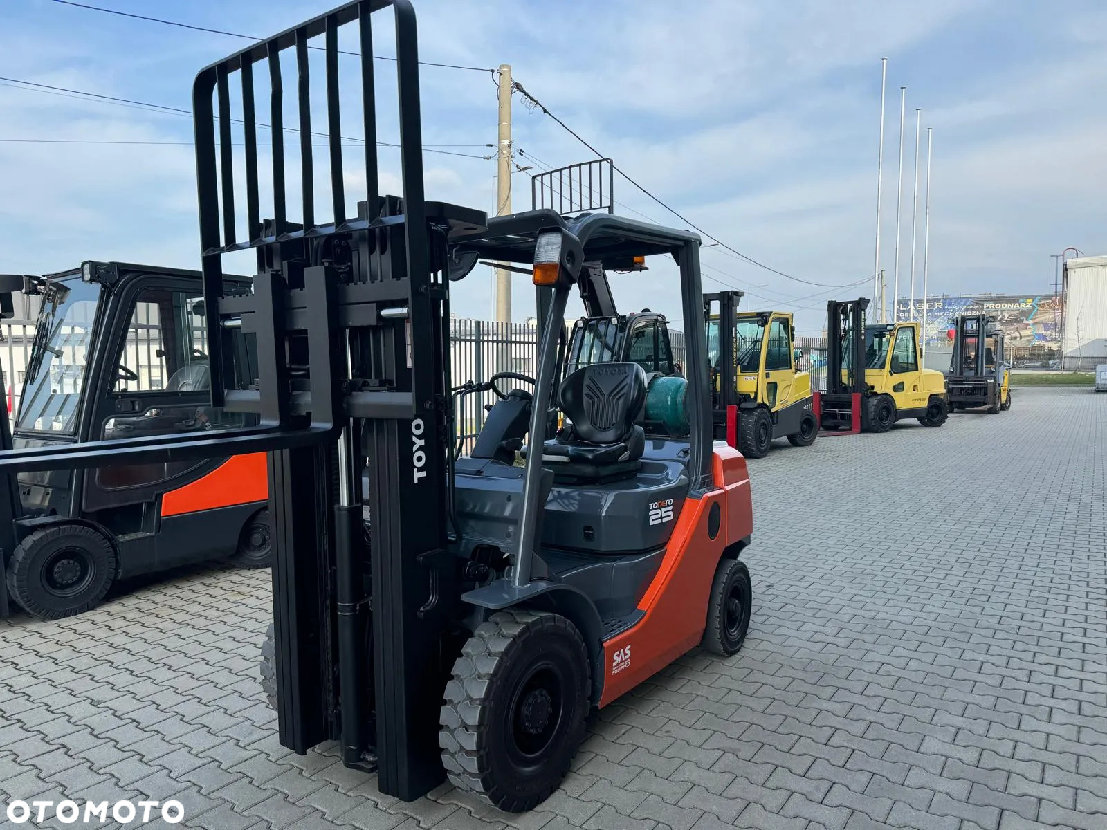 Toyota Toyota 02-8FGF25 / TRIPLEX 4300 mm / LPG / Jak nowa / 2018 rok - 2