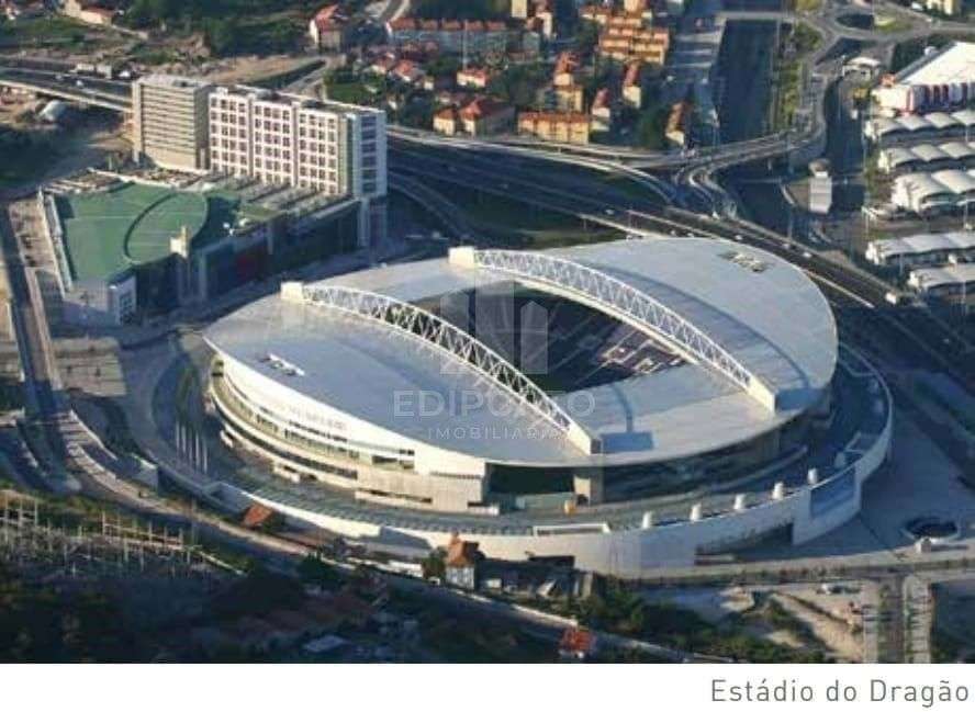 T1+1 com Terraço junto ao Estádio do Dragão – Excelente oportunidade d - Grande imagem: 5/10