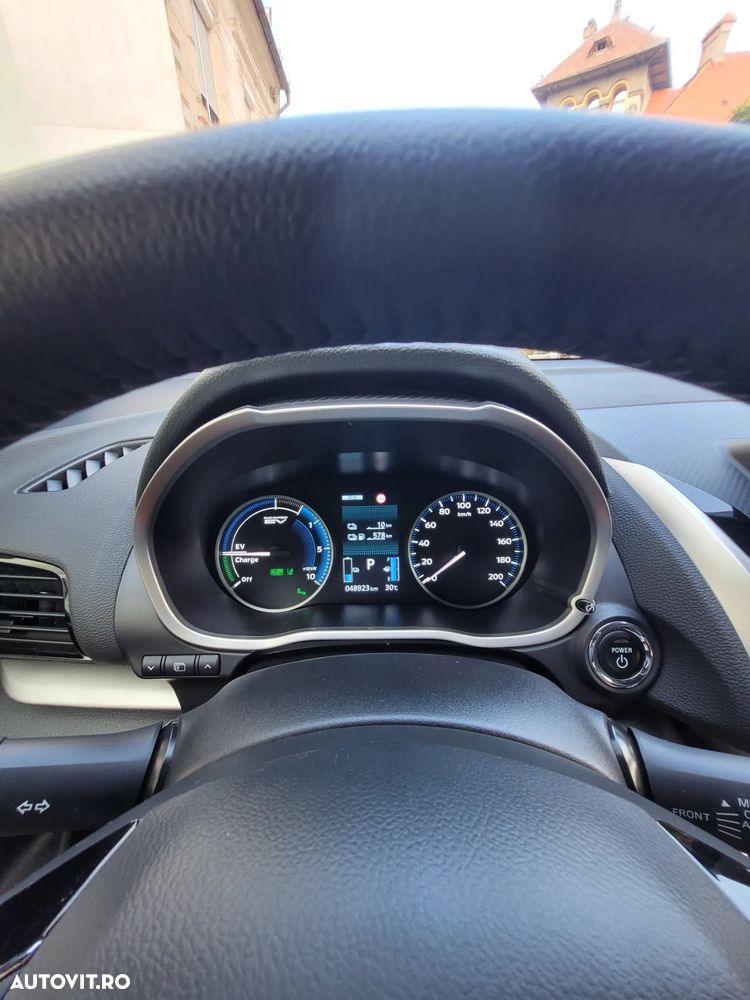 Mitsubishi Eclipse-Cross - 10