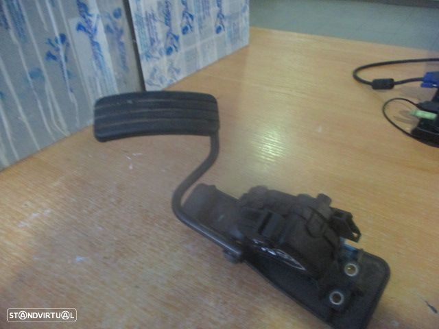 Pedal 8200007513 RENAULT ESPACE 4 2005 1.9 DCI 115CV 5P CINZA ESCURO - 1