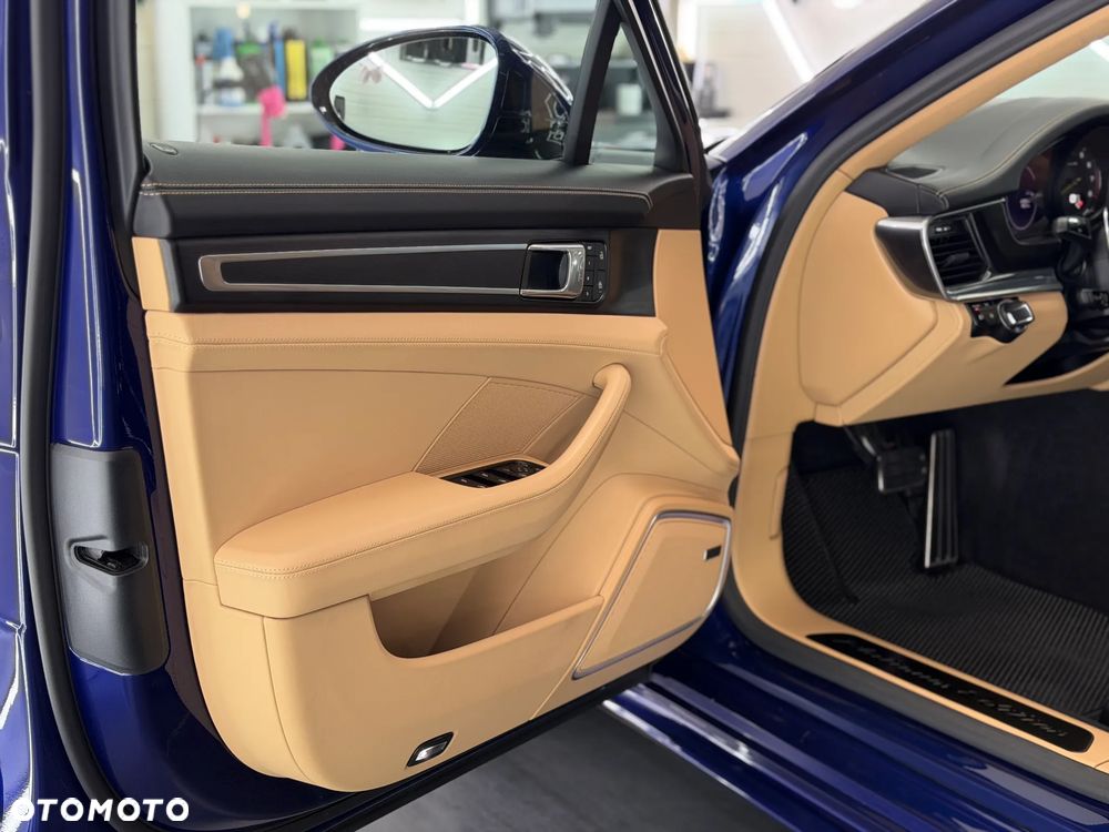 Porsche Panamera 4 E-Hybrid Platinum Edition - 7
