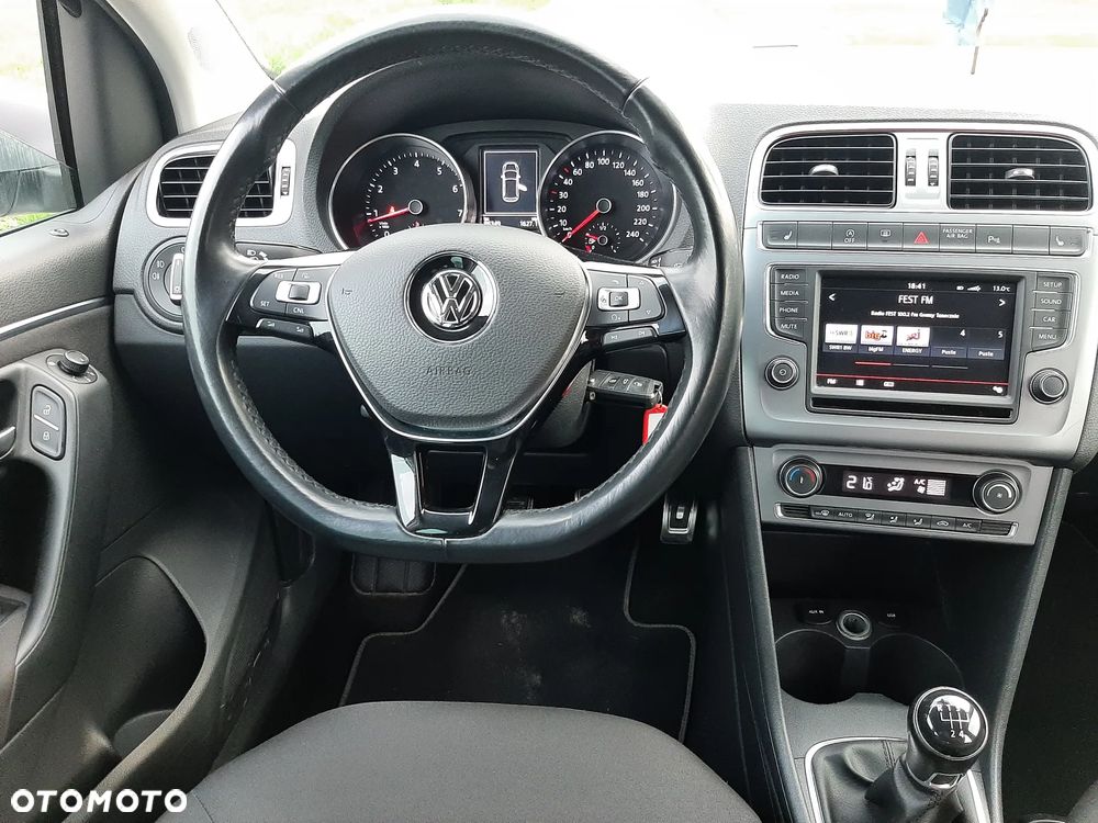 Volkswagen Polo 1.2 TSI Blue Motion Technology Allstar - 5