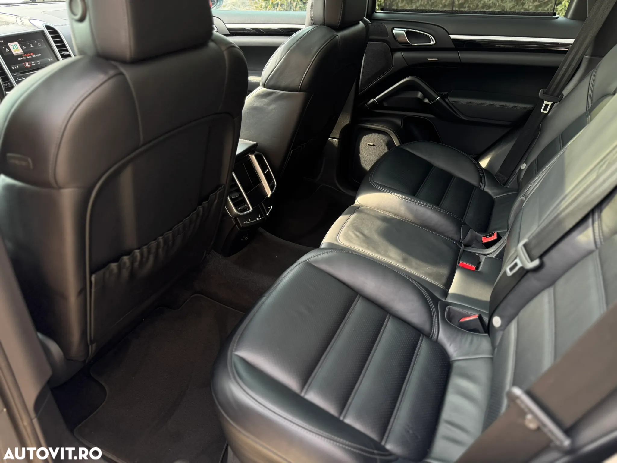 Porsche Cayenne - 20