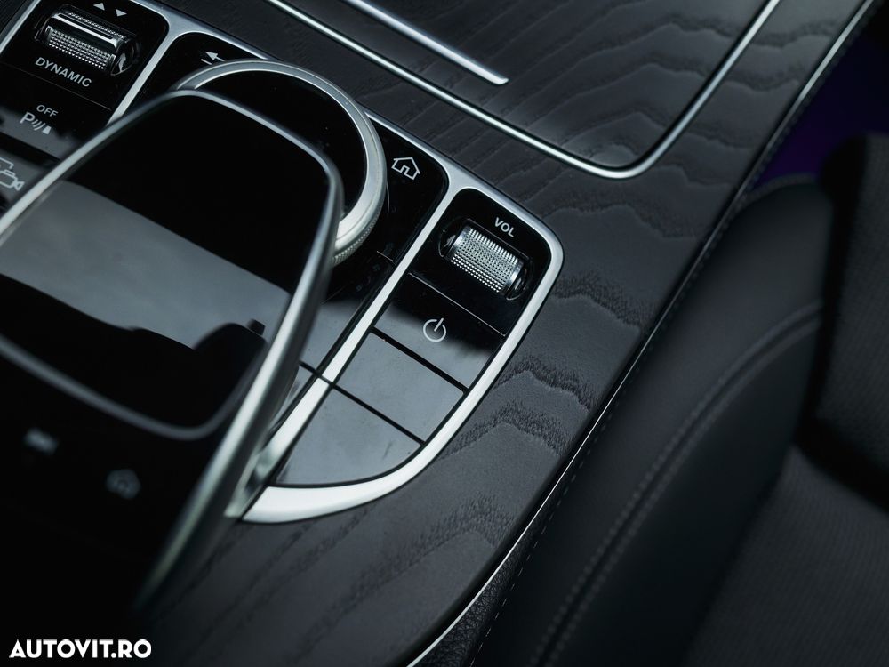 Mercedes-Benz E 200 d 9G-TRONIC Exclusive - 29