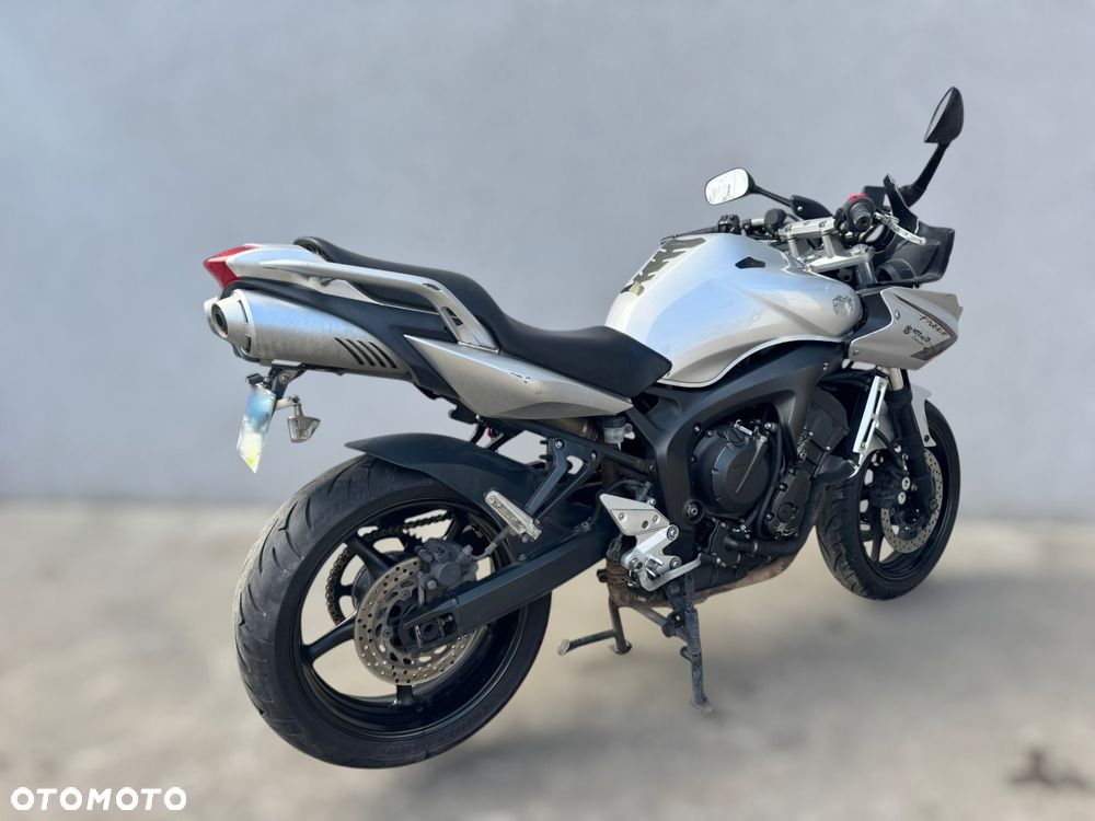 Yamaha FZ6 - 4
