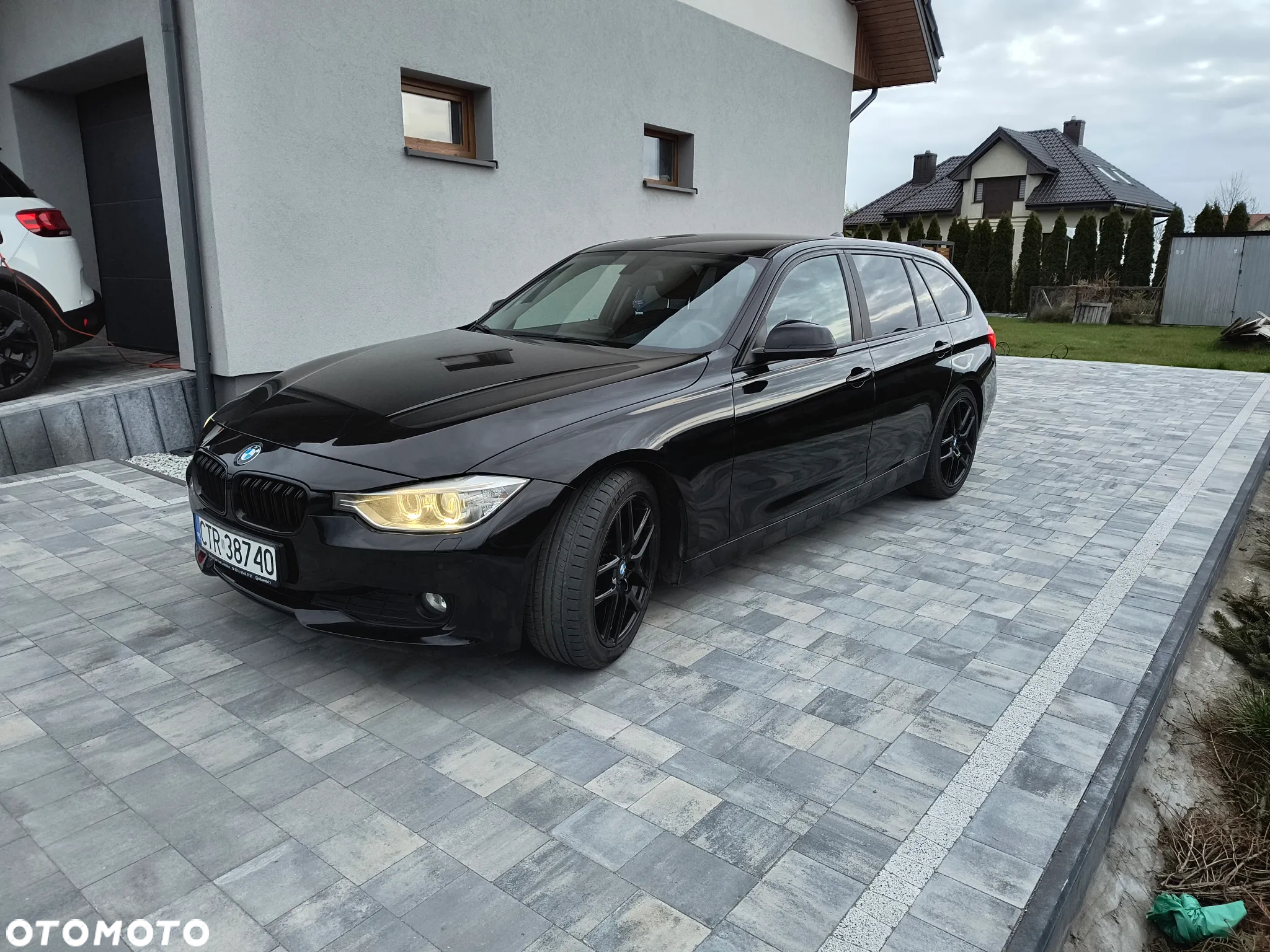 BMW Seria 3 318d Touring - 7