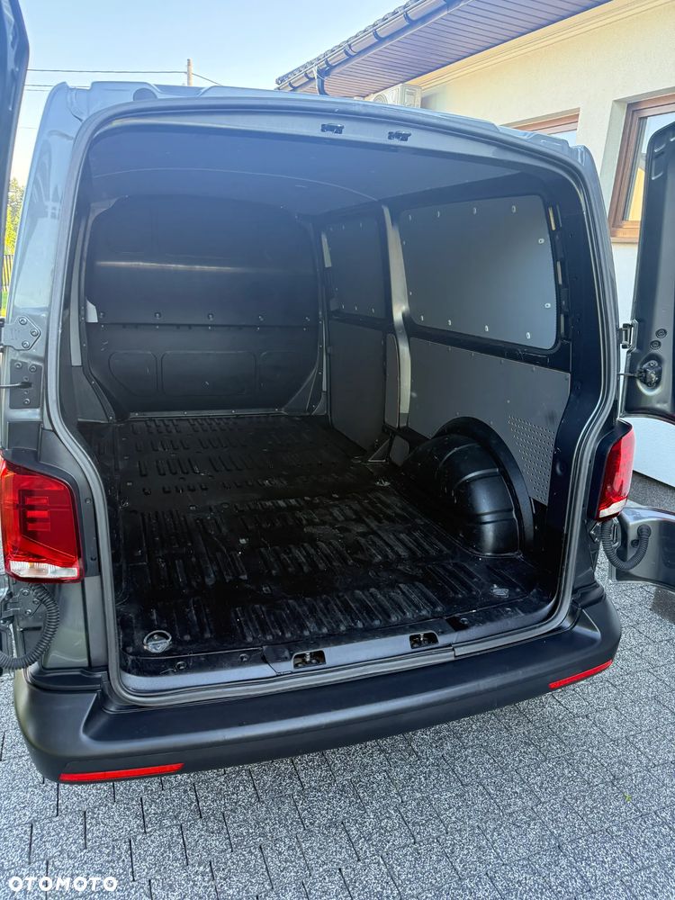 Volkswagen Transporter T6 - 20