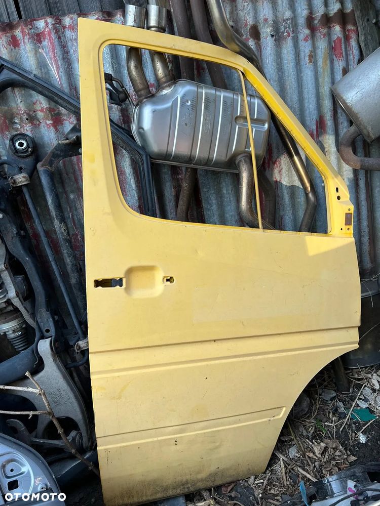 Mercedes-Benz Sprinter W901 W902 W903 W904 Drzwi przednie prawe