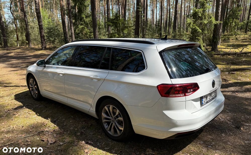 Volkswagen Passat 2.0 TDI Business DSG - 3