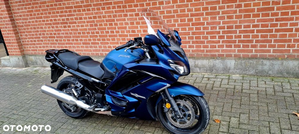 Yamaha FJR - 10