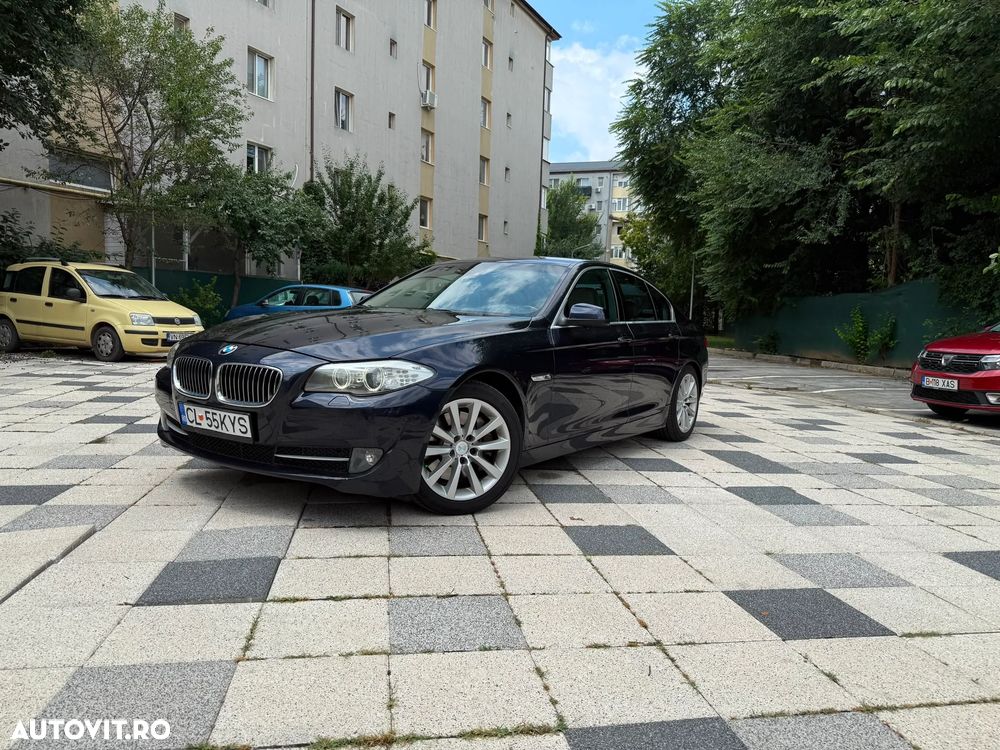 BMW Seria 5 525d xDrive - 2
