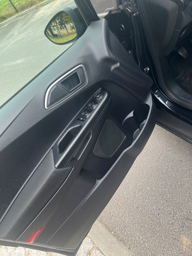 Ford B-MAX - 11