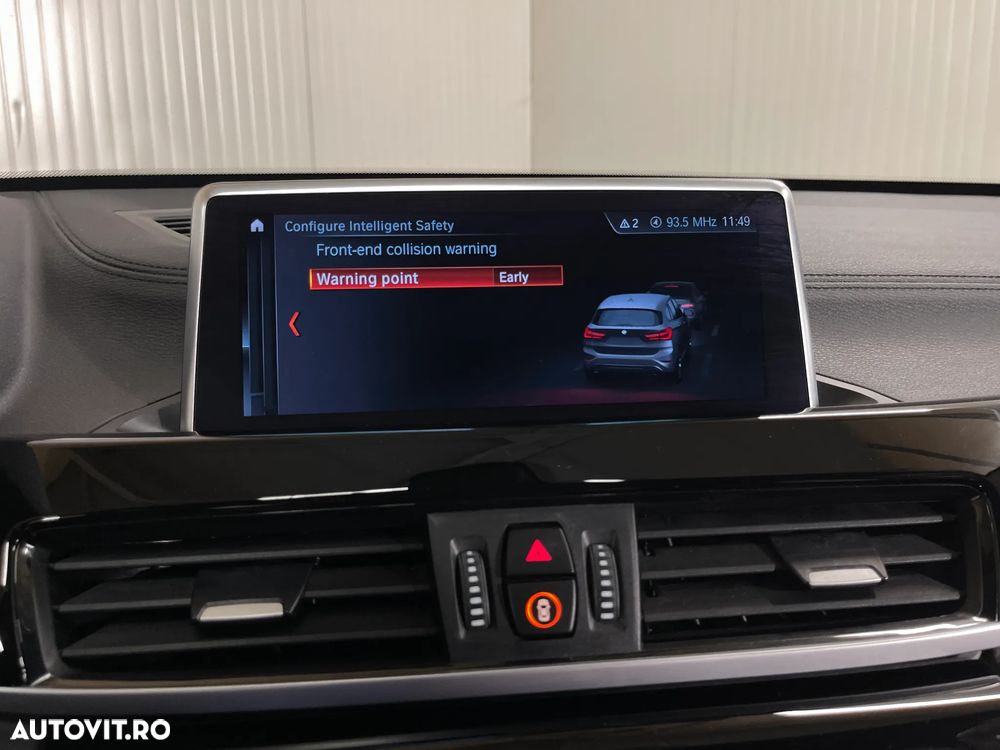 BMW X1 xDrive20i AT - 20