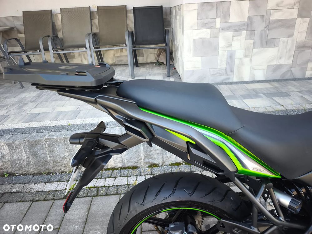 Kawasaki Versys 650 - 14