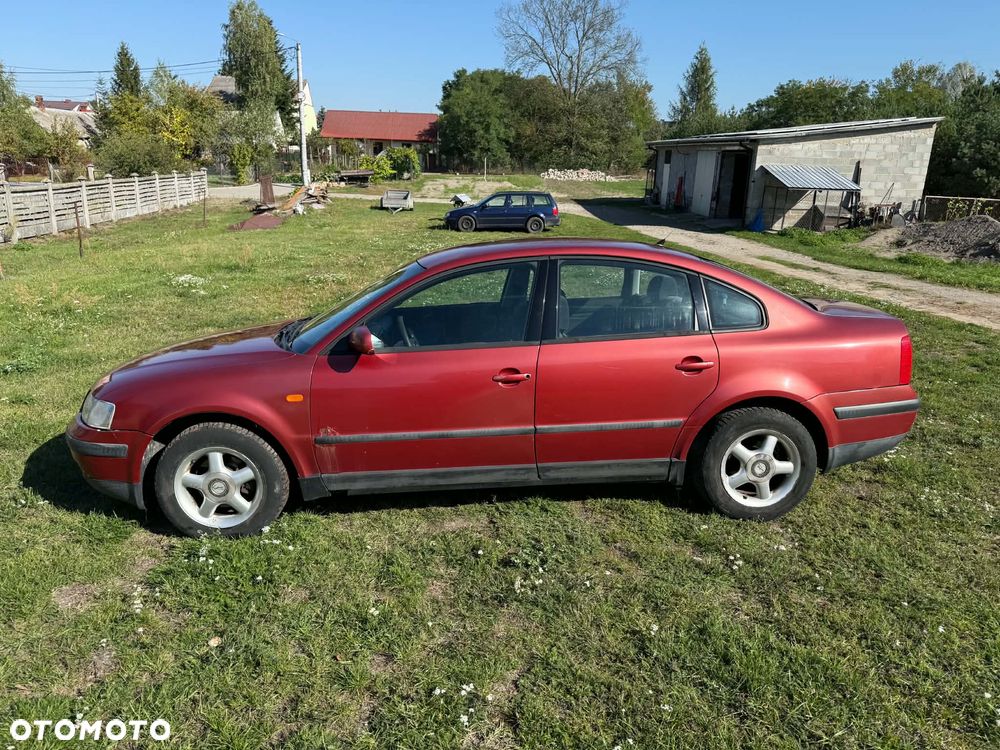 Volkswagen Passat 1998 photo 2