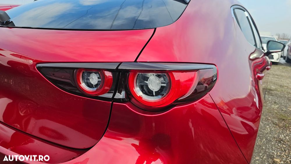 Mazda 3 e-SKYACTIV-X 186 M HYBRID Aut. HOMURA - 24