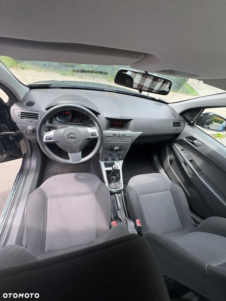 Opel Astra 1.6 - 12