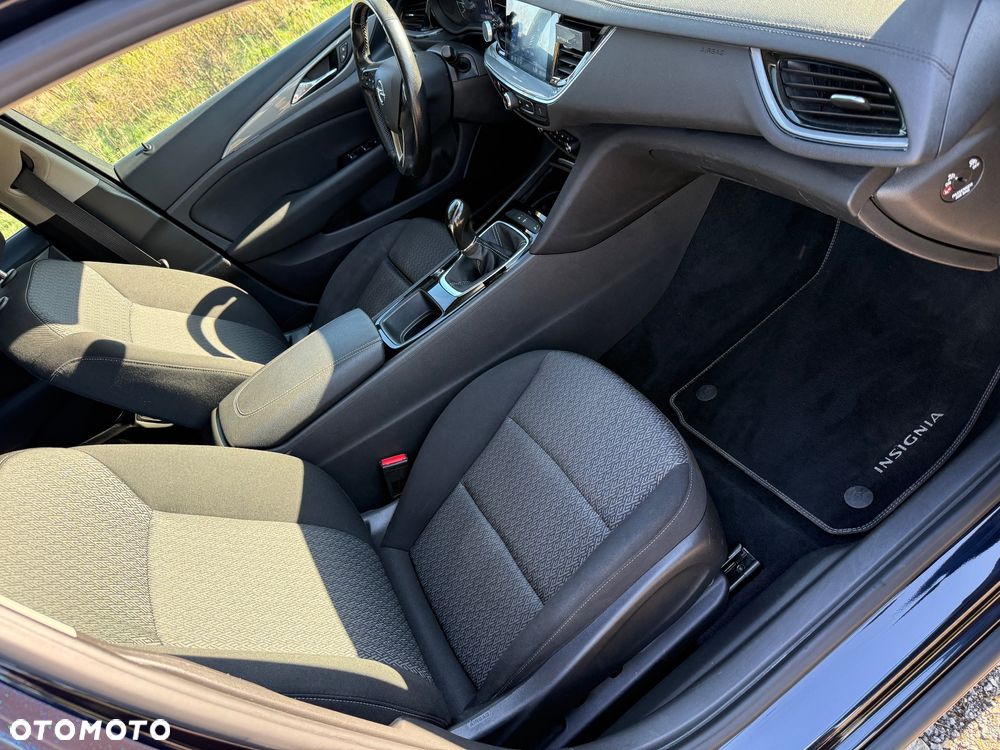 Opel Insignia - 8