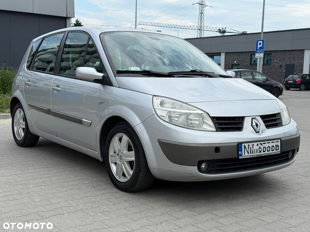 Renault Scenic 1.6 16V Confort Dynamique - 3