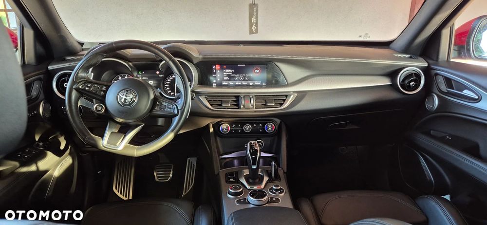Alfa Romeo Stelvio 2.0 Turbo Veloce Q4 - 19