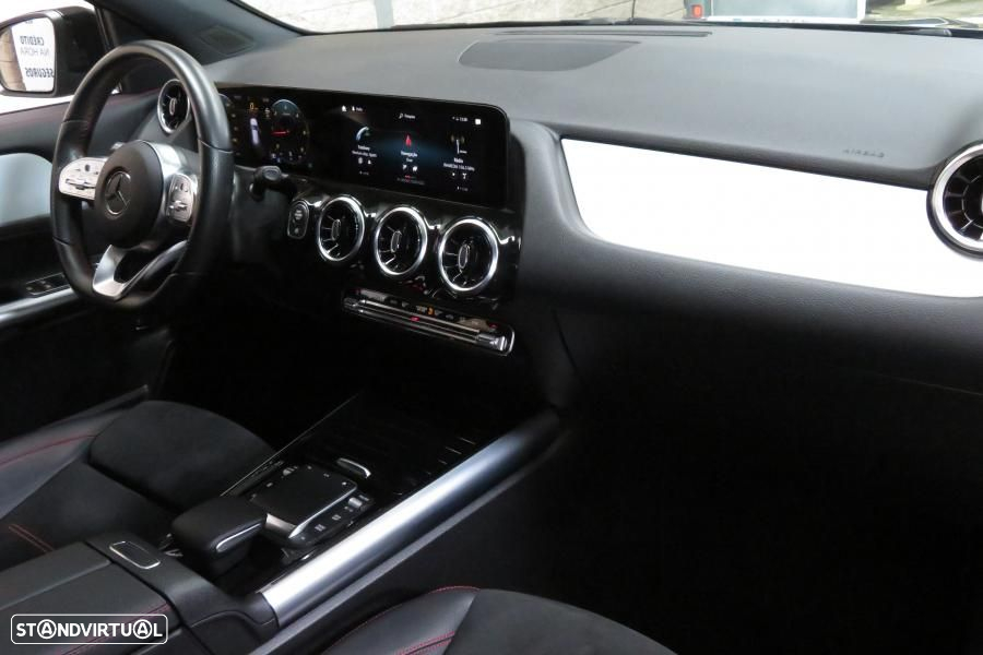 Mercedes-Benz GLA 180 d AMG Line - 16