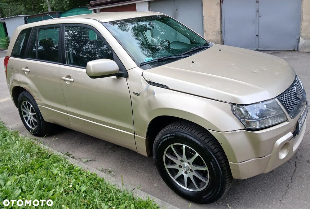 Suzuki Grand Vitara 2.7 V6 - 11