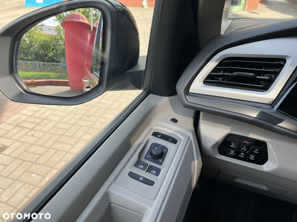 Volkswagen Multivan 2.0 TSI L1 Style DSG - 17