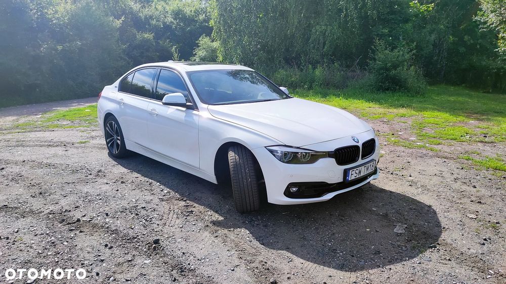BMW Seria 3 330e iPerformance Sport Line Shadow - 1