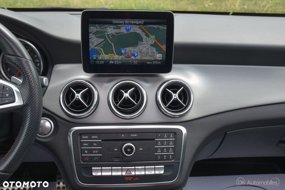 Mercedes-Benz CLA 220 4-Matic AMG Line - 31