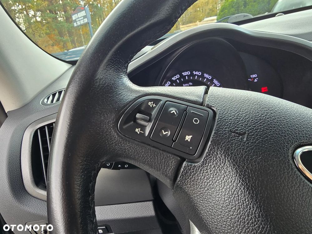 Kia Sportage 2.0 L - 31