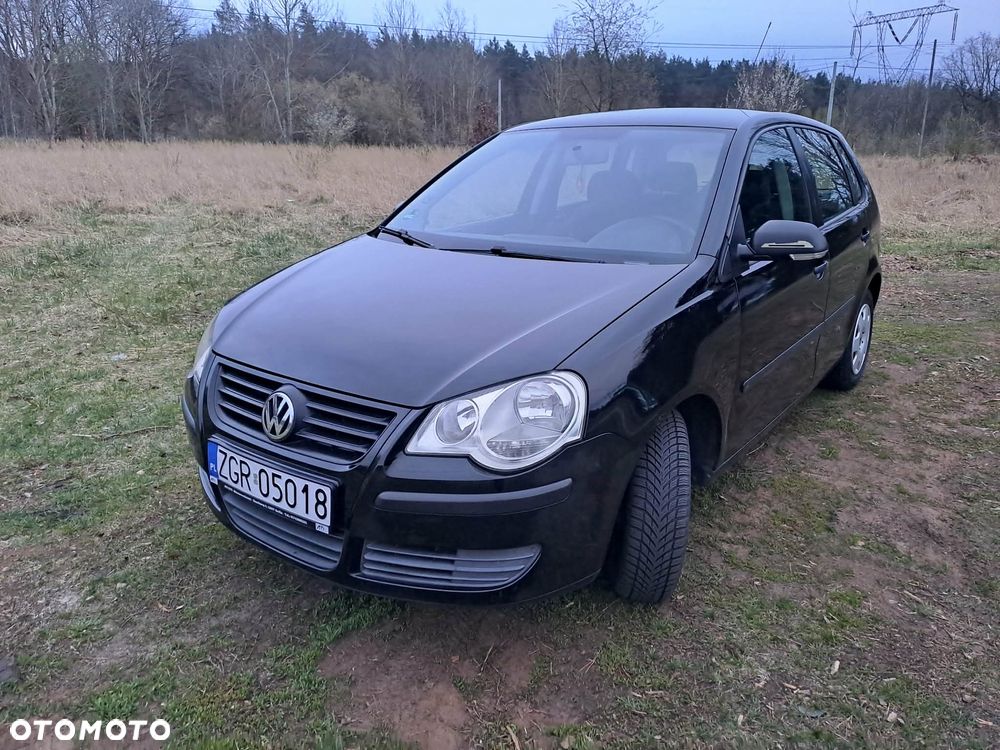 Volkswagen Polo - 1
