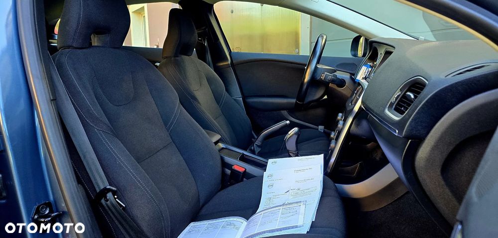 Volvo V40 T3 Kinetic - 21