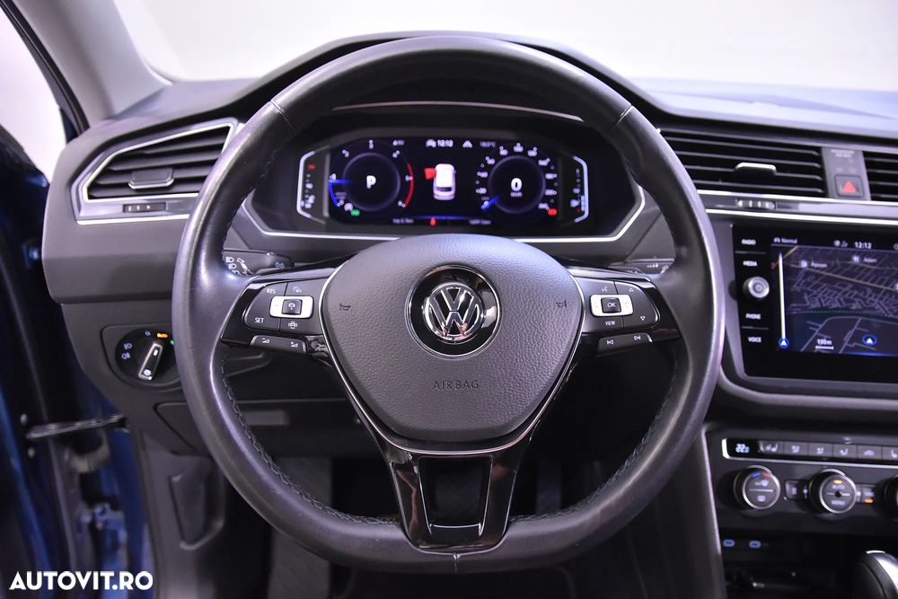 Volkswagen Tiguan - 16