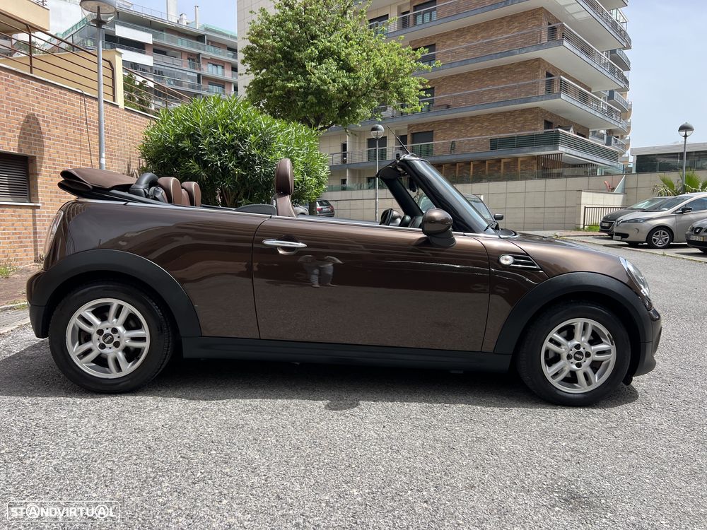 MINI Cabrio Cooper D Highgate - 26