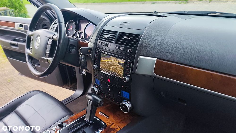 Volkswagen Touareg 3.0 V6 TDI DPF Automatik Individual - 36