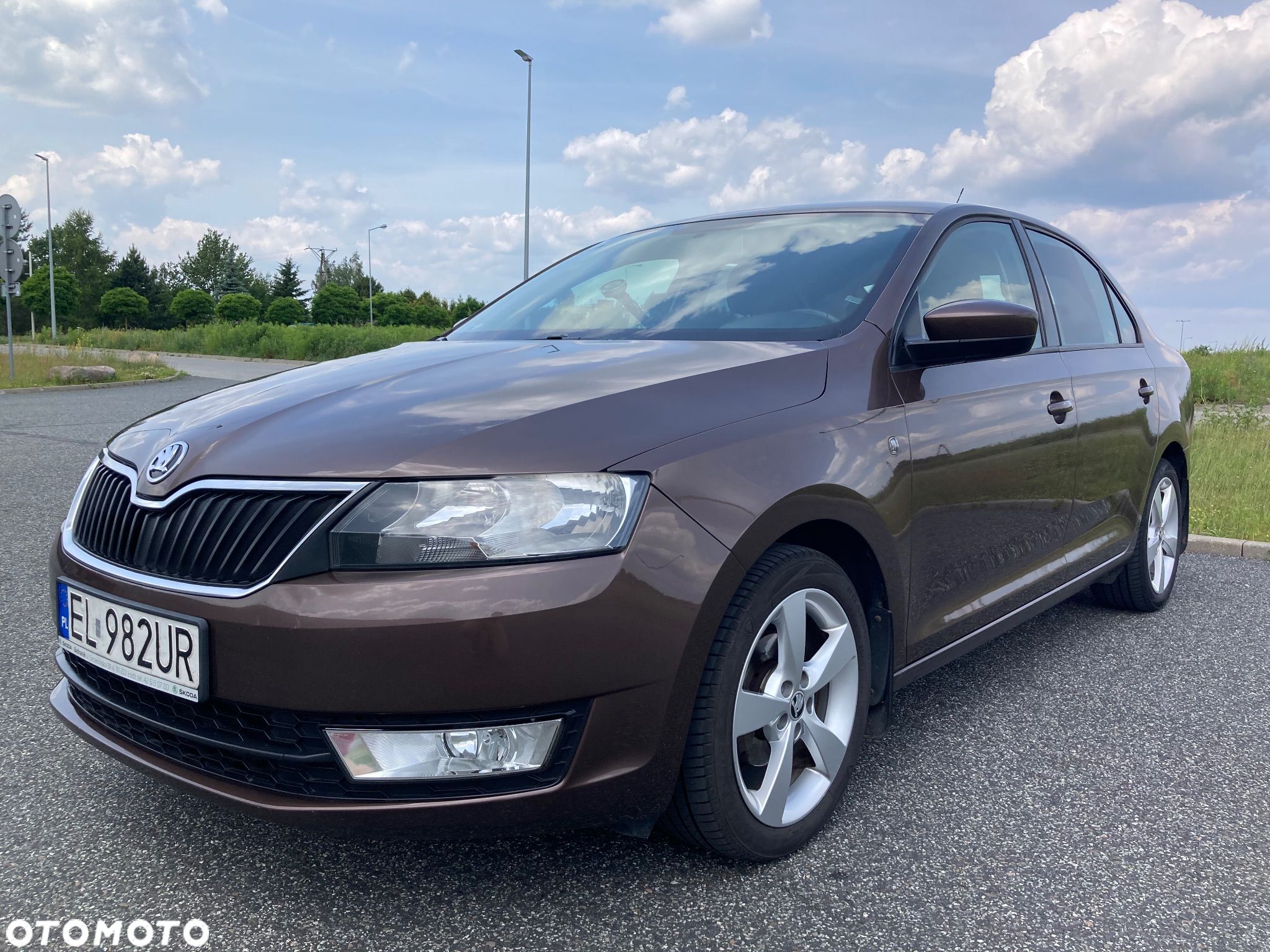 Skoda RAPID 1.2 Ambition Max - 1