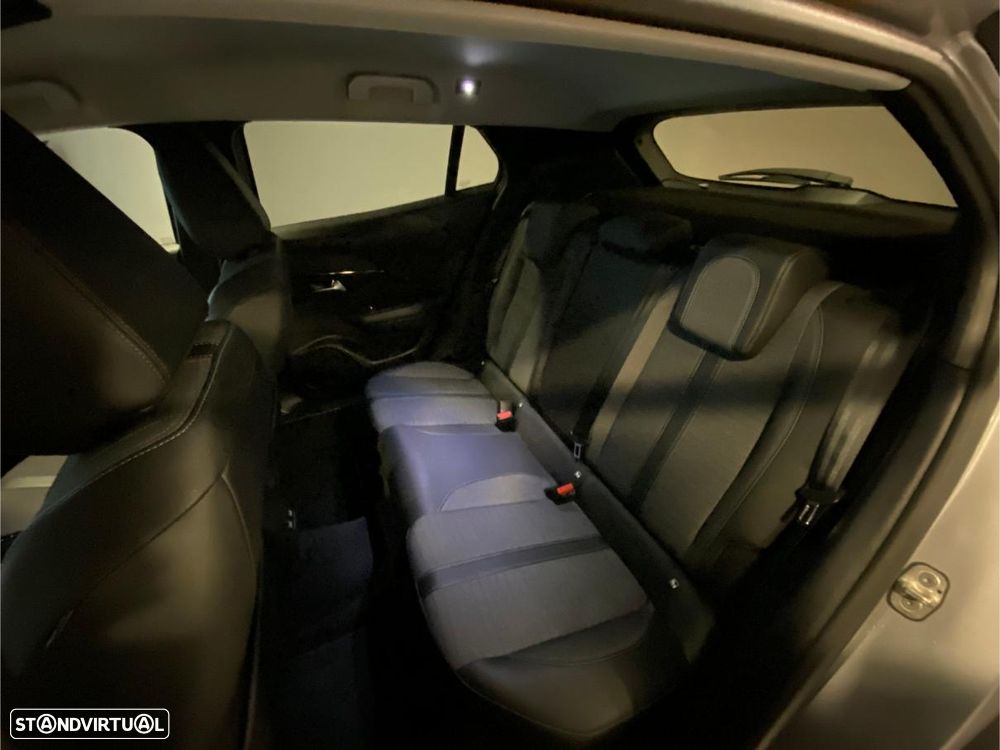 Peugeot 2008 1.2 PureTech Allure Pack - 34